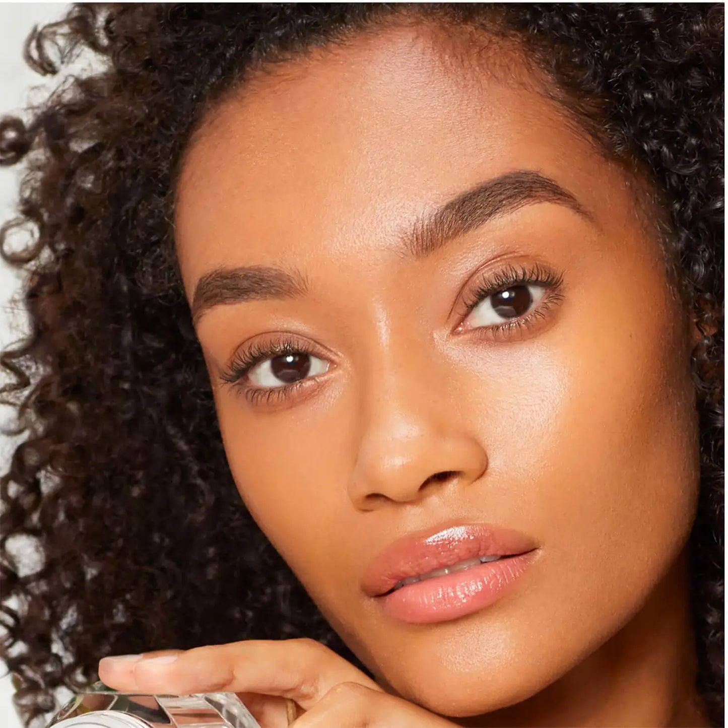 Charlotte Tilbury Charlotte's Magic Cream Moisturizer مع حمض الهيالورونيك، 15 مل