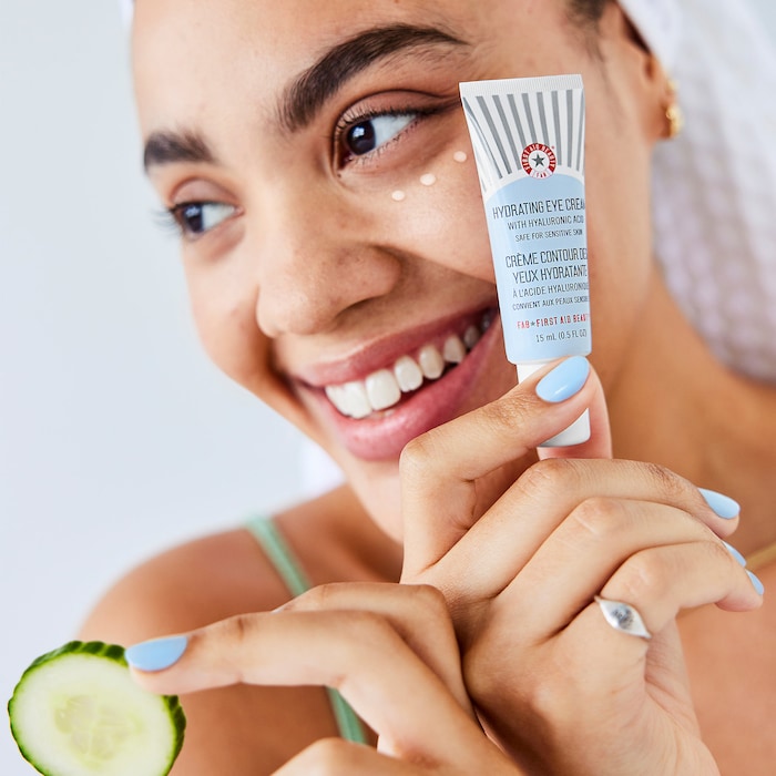 First Aid Beauty كريم العين المرطب مع حمض الهيالورونيك، 15 مل
