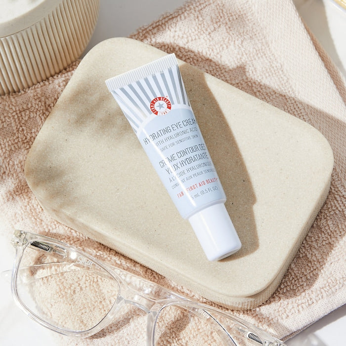 First Aid Beauty كريم العين المرطب مع حمض الهيالورونيك، 15 مل
