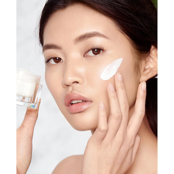 Charlotte Tilbury Charlotte's Magic Cream Moisturizer مع حمض الهيالورونيك، 15 مل